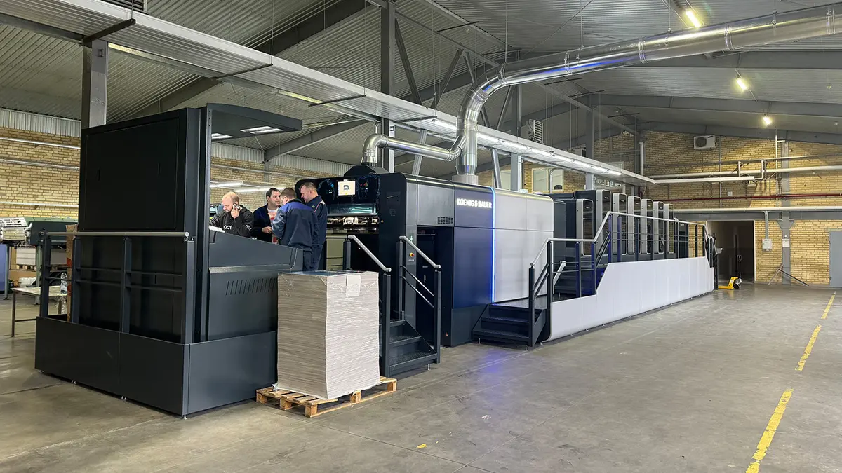 Die höher gesetzte Rapida 106 ist installiert und für die Produktion bereit